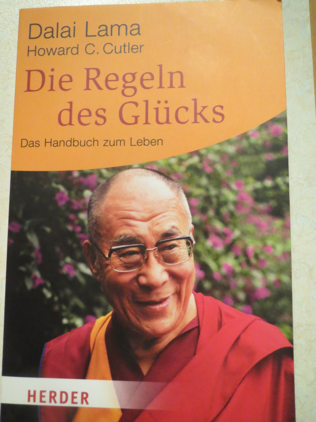 Bilder vom Dalai Lama: Malen und Entdecken!